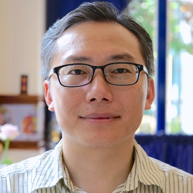 Professor Chih-Lin Hu